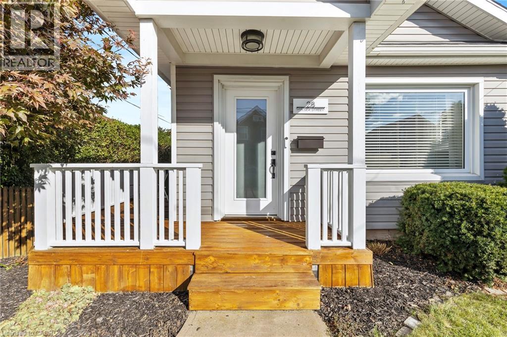 28 Chelsea Street, St. Catharines, Ontario  L2P 3B8 - Photo 7 - 40778000