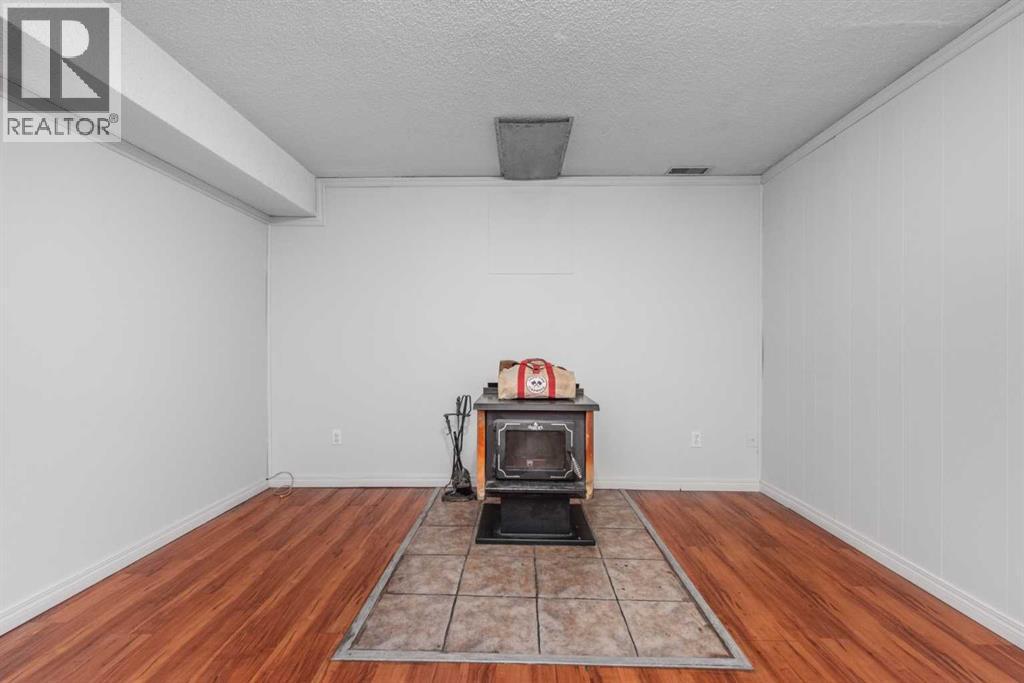 5308 Thornbriar Road Nw, Calgary, Alberta  T2K 2X6 - Photo 23 - A2261833