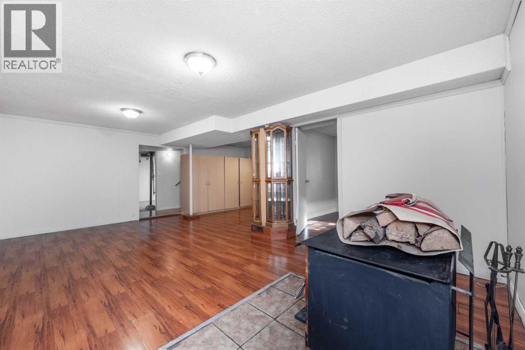 5308 Thornbriar Road Nw, Calgary, Alberta  T2K 2X6 - Photo 19 - A2261833