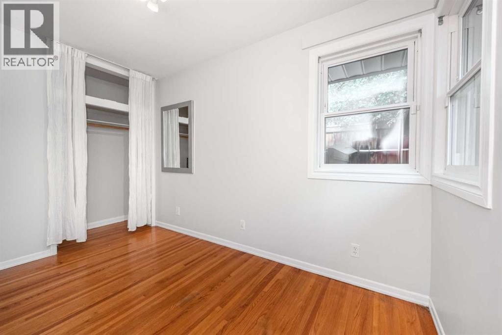 5308 Thornbriar Road Nw, Calgary, Alberta  T2K 2X6 - Photo 11 - A2261833