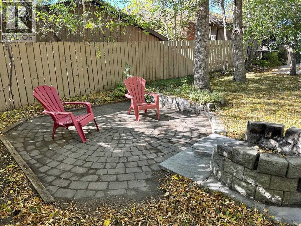 5308 Thornbriar Road Nw, Calgary, Alberta  T2K 2X6 - Photo 32 - A2261833