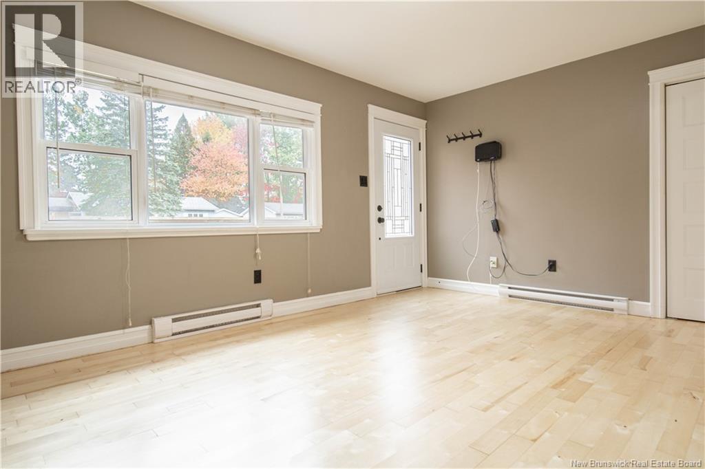 23 Belfast Street, Riverview, New Brunswick  E1B 3E9 - Photo 3 - NB127989