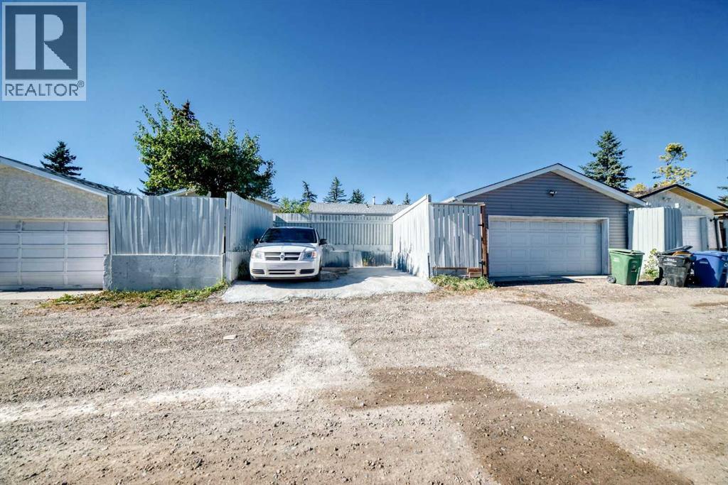 6082 Madigan Drive Ne, Calgary, Alberta  T2A 5B8 - Photo 40 - A2262498