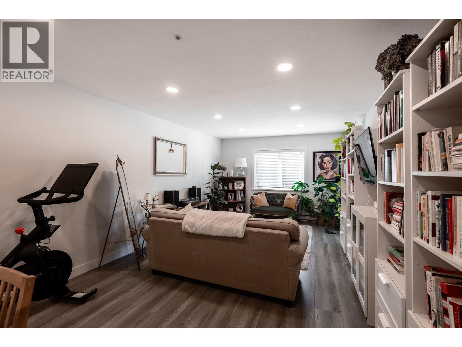 203 1615 Frances Street, Vancouver, British Columbia  V5L 1Z3 - Photo 2 - R3051527