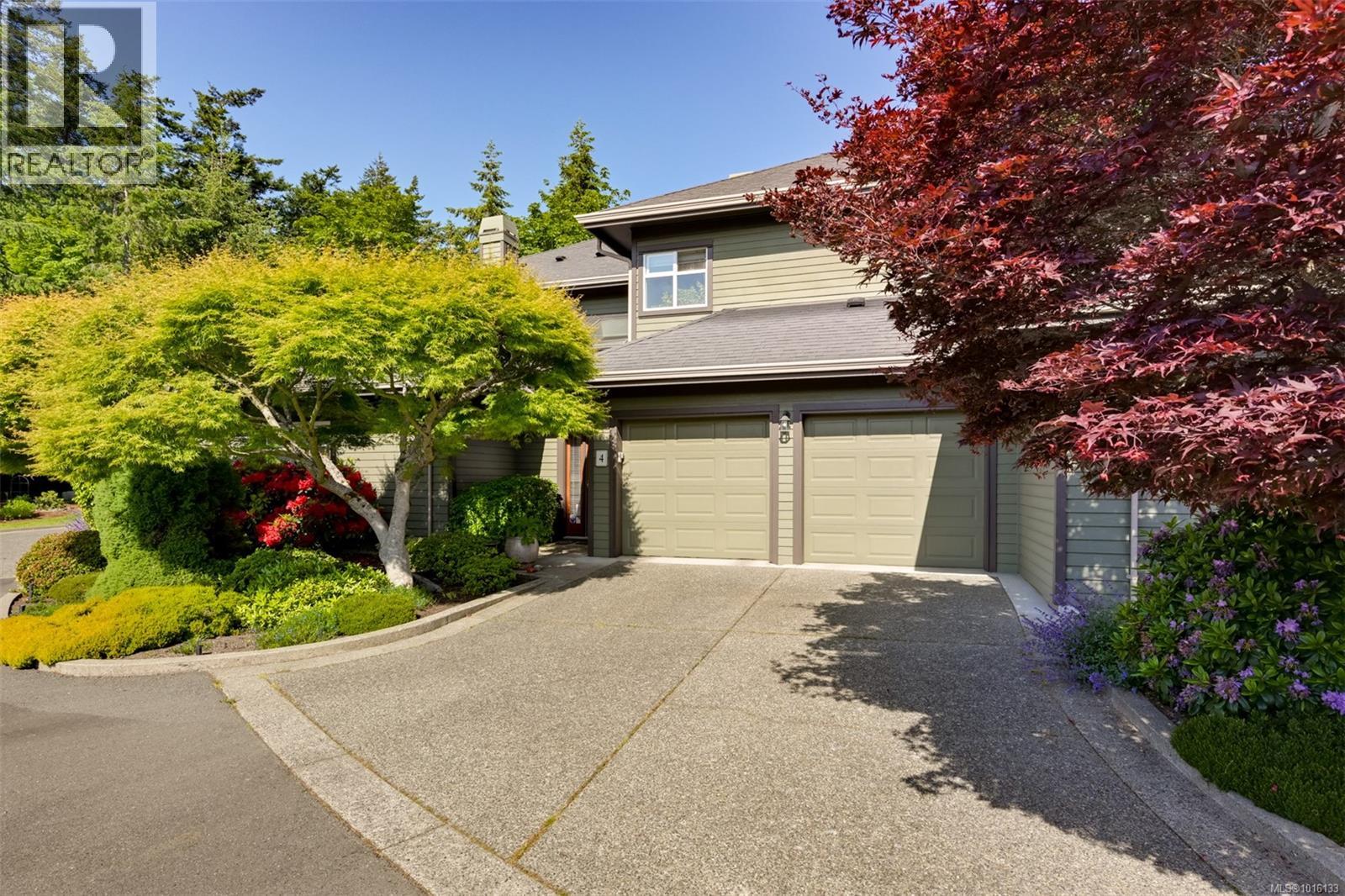 4 4522 Gordon Point Dr, Saanich, British Columbia  V8N 6L4 - Photo 51 - 1016133