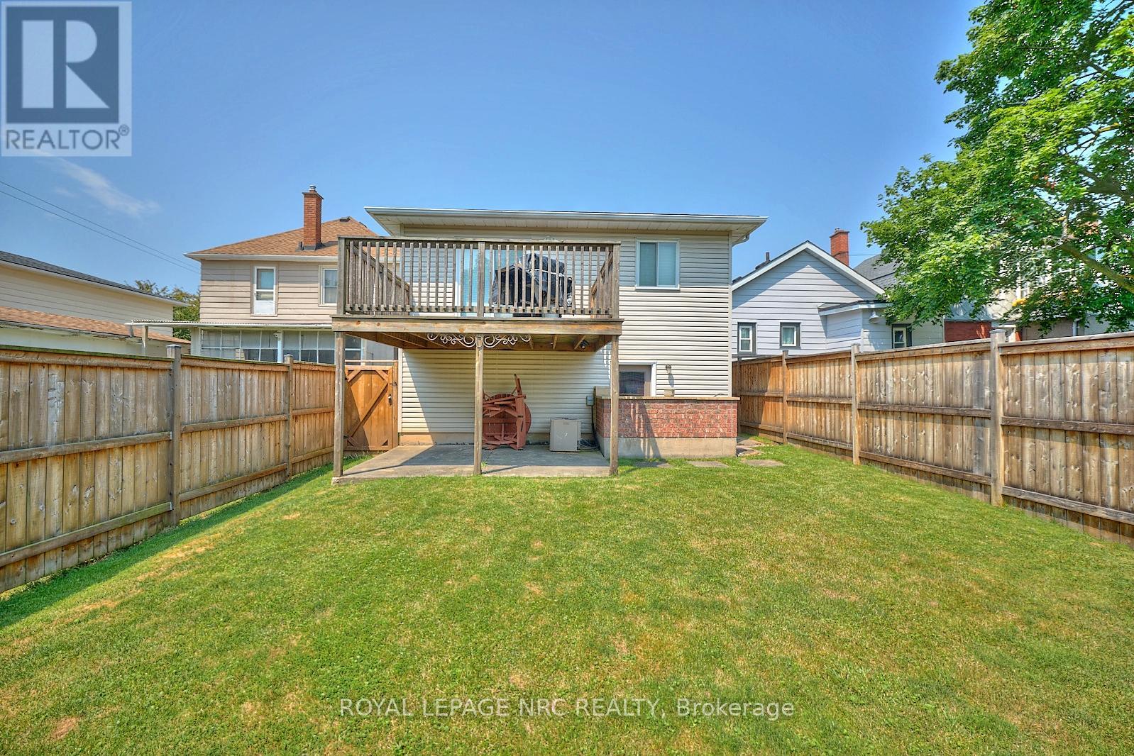 32 Wilton Avenue, Welland, Ontario  L3C 1Z9 - Photo 11 - X12263703