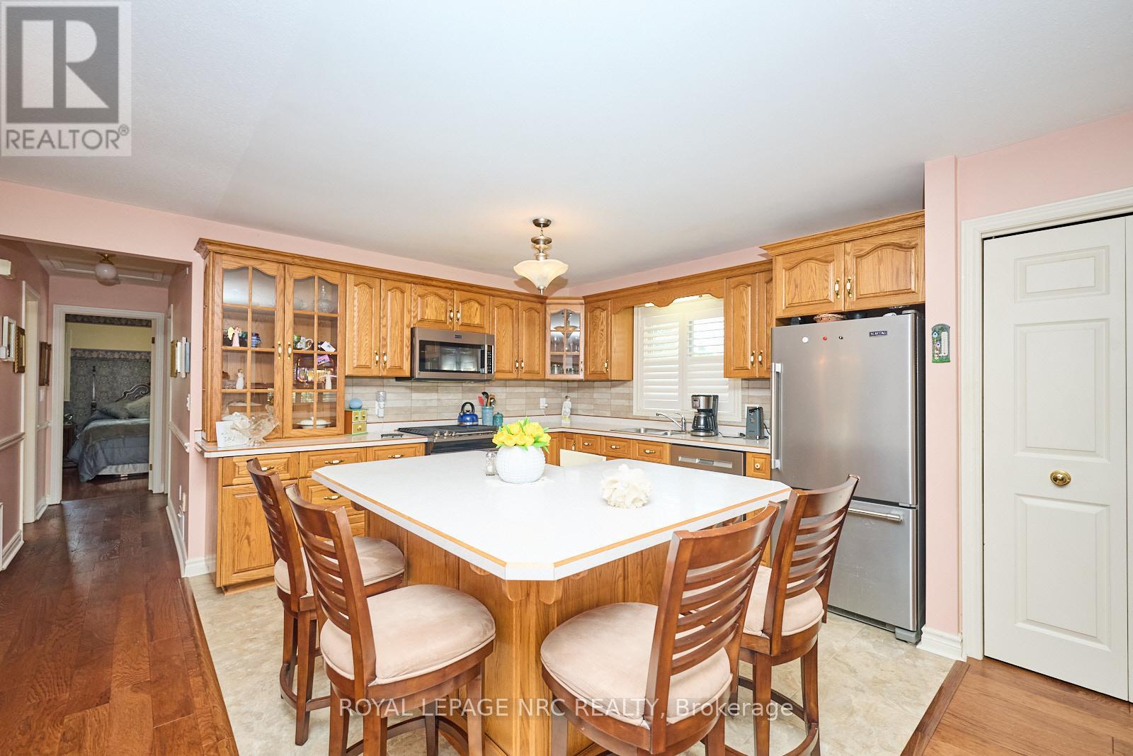 32 Wilton Avenue, Welland, Ontario  L3C 1Z9 - Photo 21 - X12263703