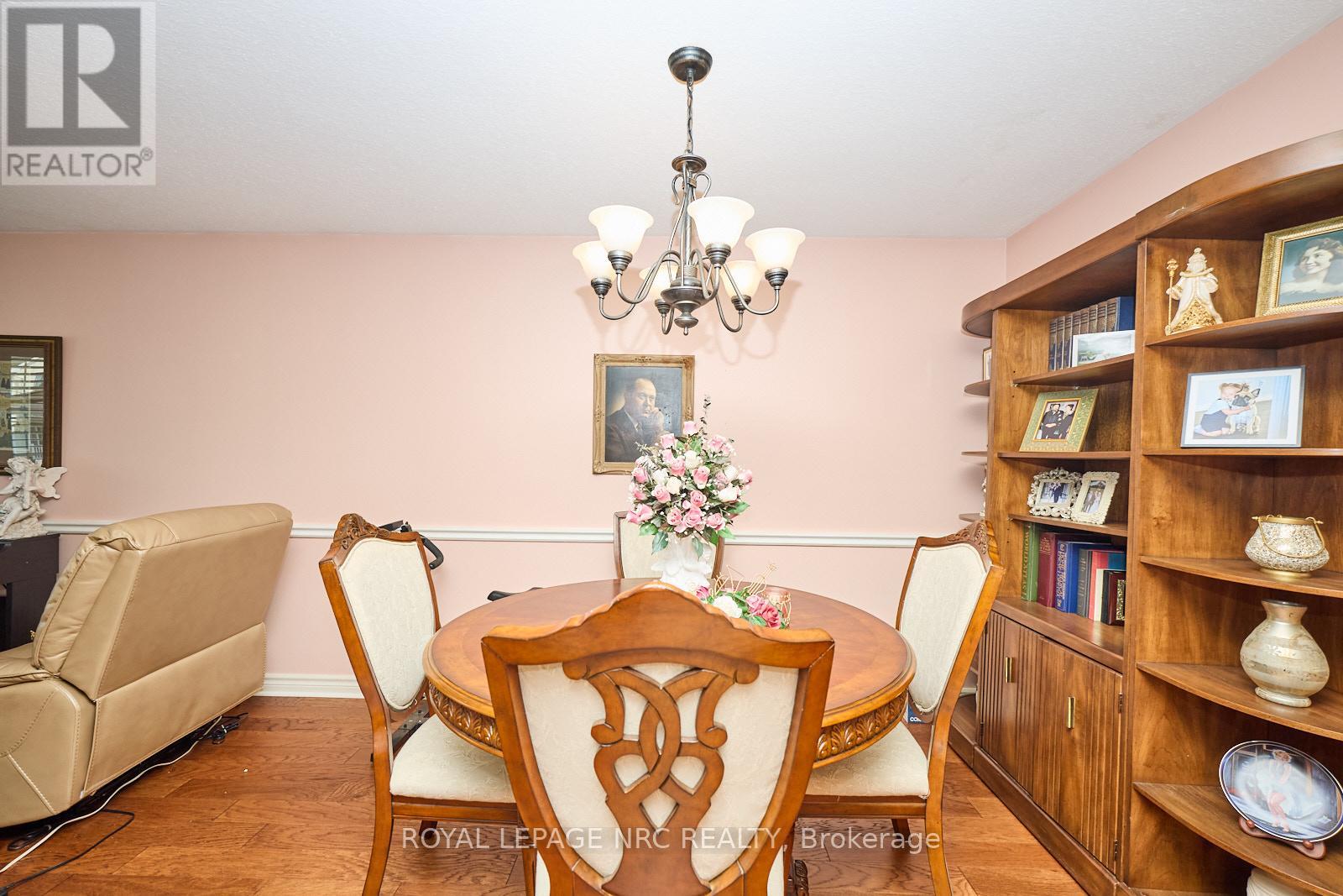 32 Wilton Avenue, Welland, Ontario  L3C 1Z9 - Photo 29 - X12263703