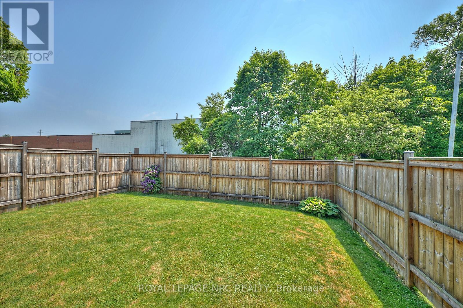 32 Wilton Avenue, Welland, Ontario  L3C 1Z9 - Photo 13 - X12263703