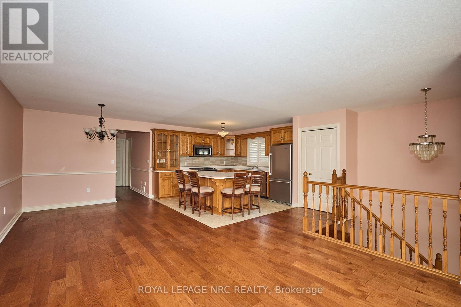 32 Wilton Avenue, Welland, Ontario  L3C 1Z9 - Photo 18 - X12263703
