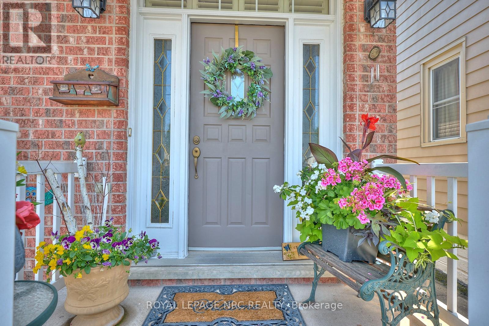 32 Wilton Avenue, Welland, Ontario  L3C 1Z9 - Photo 5 - X12263703