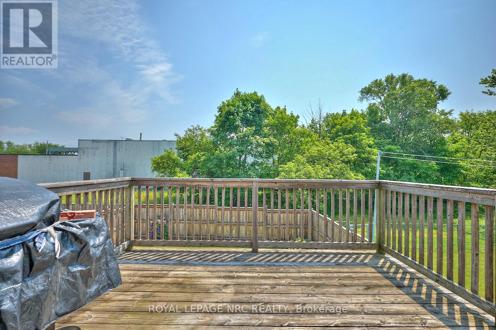 32 Wilton Avenue, Welland, Ontario  L3C 1Z9 - Photo 9 - X12263703