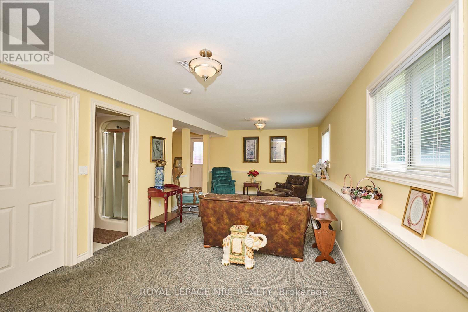 32 Wilton Avenue, Welland, Ontario  L3C 1Z9 - Photo 36 - X12263703