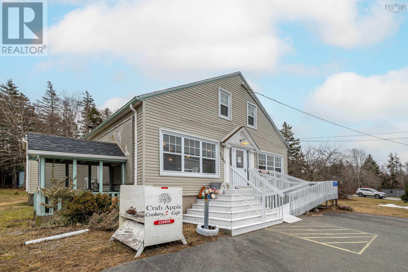11377 Peggys Cove Road, Seabright, Nova Scotia  B3Z 2Z3 - Photo 4 - 202501026