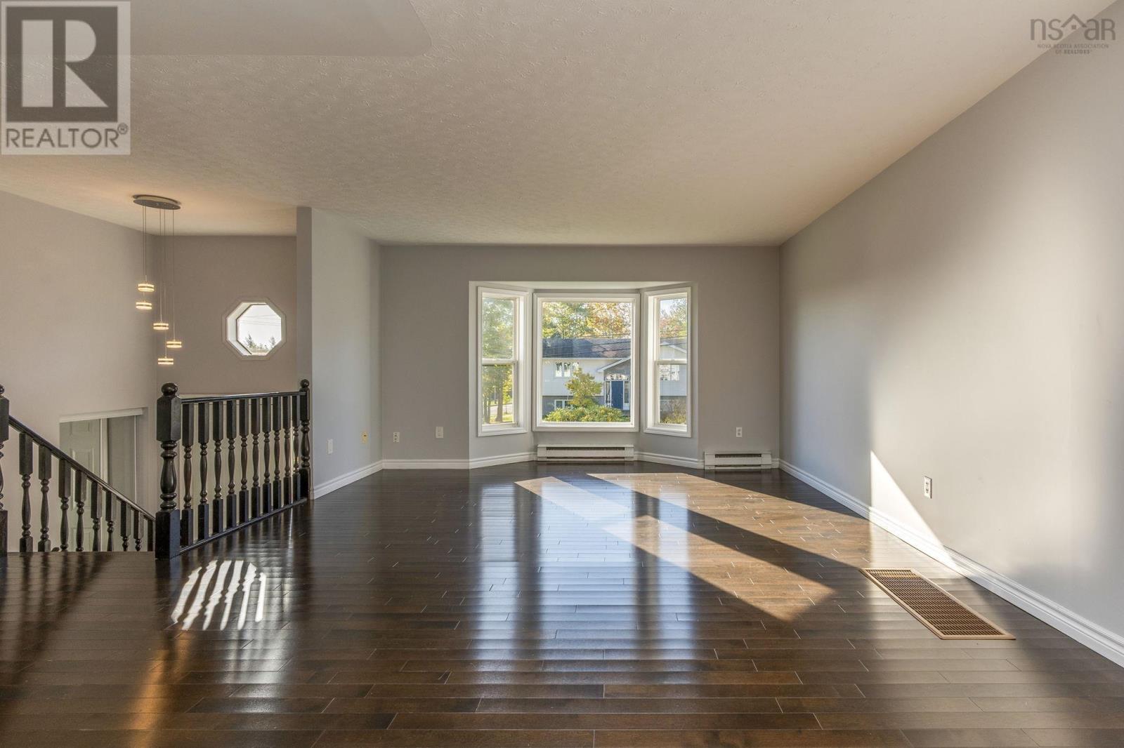 373 Auburn Drive, Dartmouth, Nova Scotia  B2W 6E1 - Photo 4 - 202525529