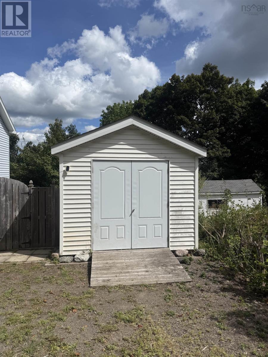 114 Hawthorne Street, Antigonish, Nova Scotia  B2G 1A9 - Photo 6 - 202525534