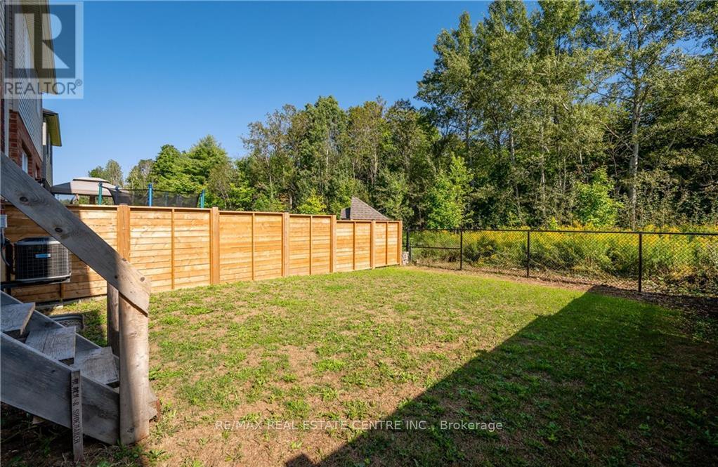 Upper - 152 Dallan Drive, Guelph, Ontario  N1L 0N2 - Photo 27 - X12454408