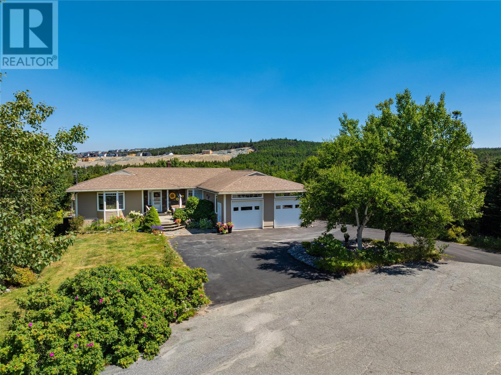 11 Hansen Place, Paradise, Newfoundland & Labrador  A1L 2C4 - Photo 2 - 1291393