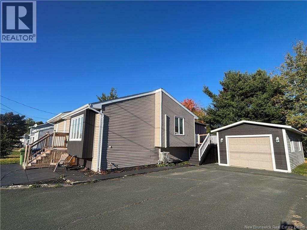 1027 Rue Hache, Beresford, New Brunswick  E8K 1H9 - Photo 2 - NB128277