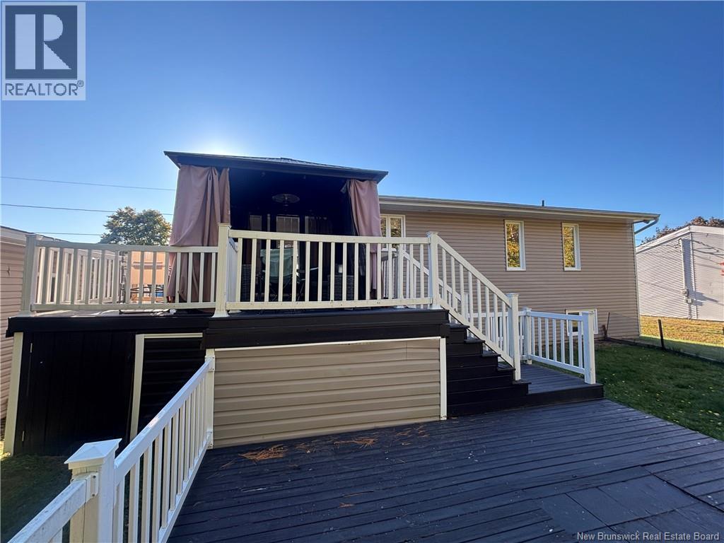 1027 Rue Hache, Beresford, New Brunswick  E8K 1H9 - Photo 8 - NB128277