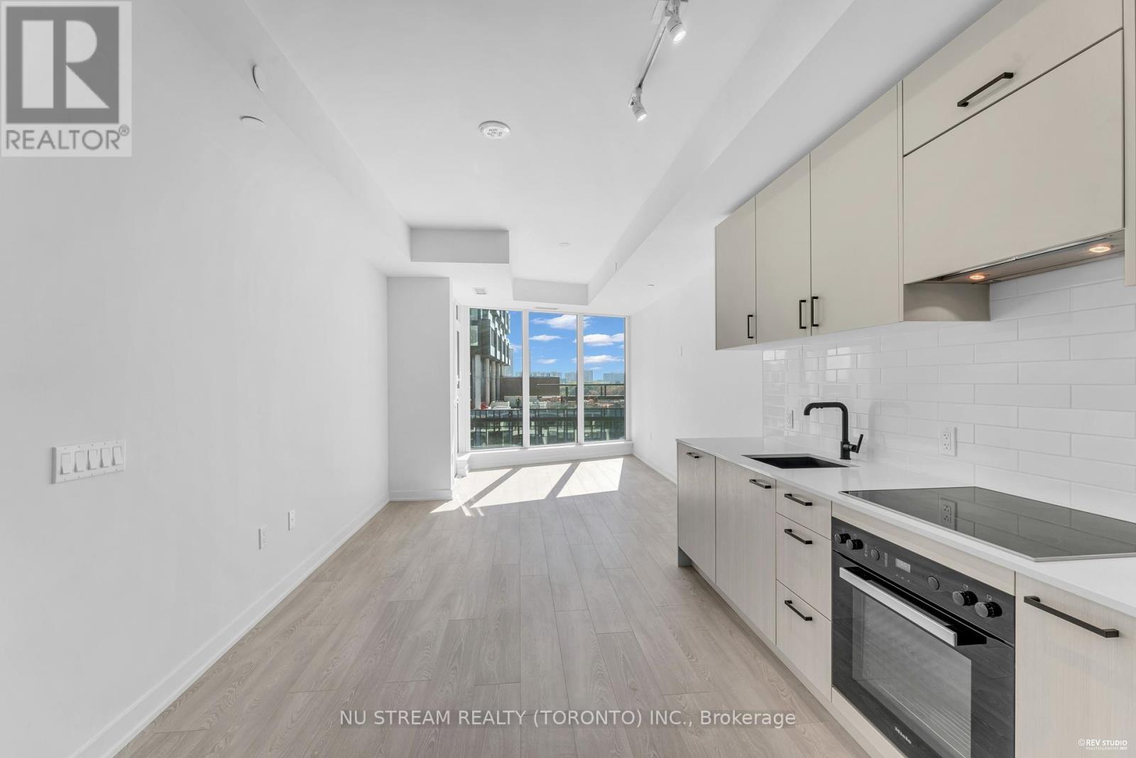 503 - 1 Kyle Lowry Road, Toronto, Ontario  M3C 0S6 - Photo 7 - C12454808