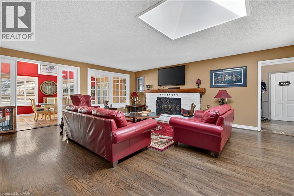 5590 Blind Line, Burlington, Ontario  L7P 0B2 - Photo 12 - 40775576