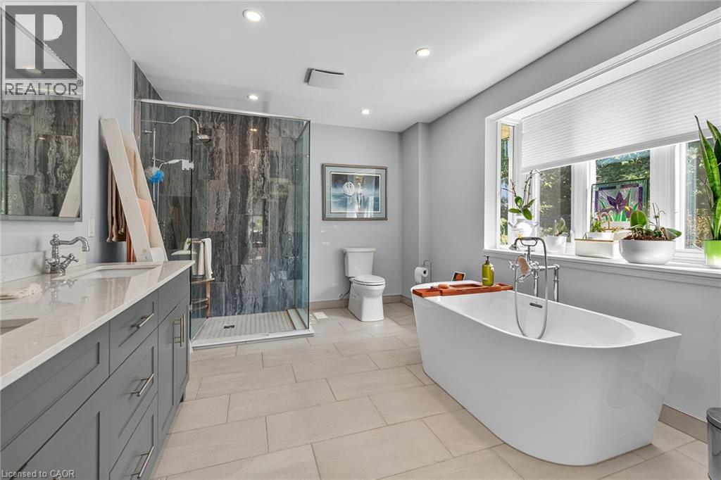 5590 Blind Line, Burlington, Ontario  L7P 0B2 - Photo 16 - 40775576