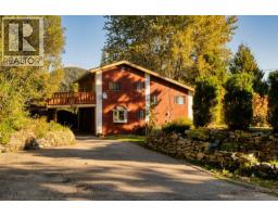 1858 Princess Avenue, rossland, British Columbia