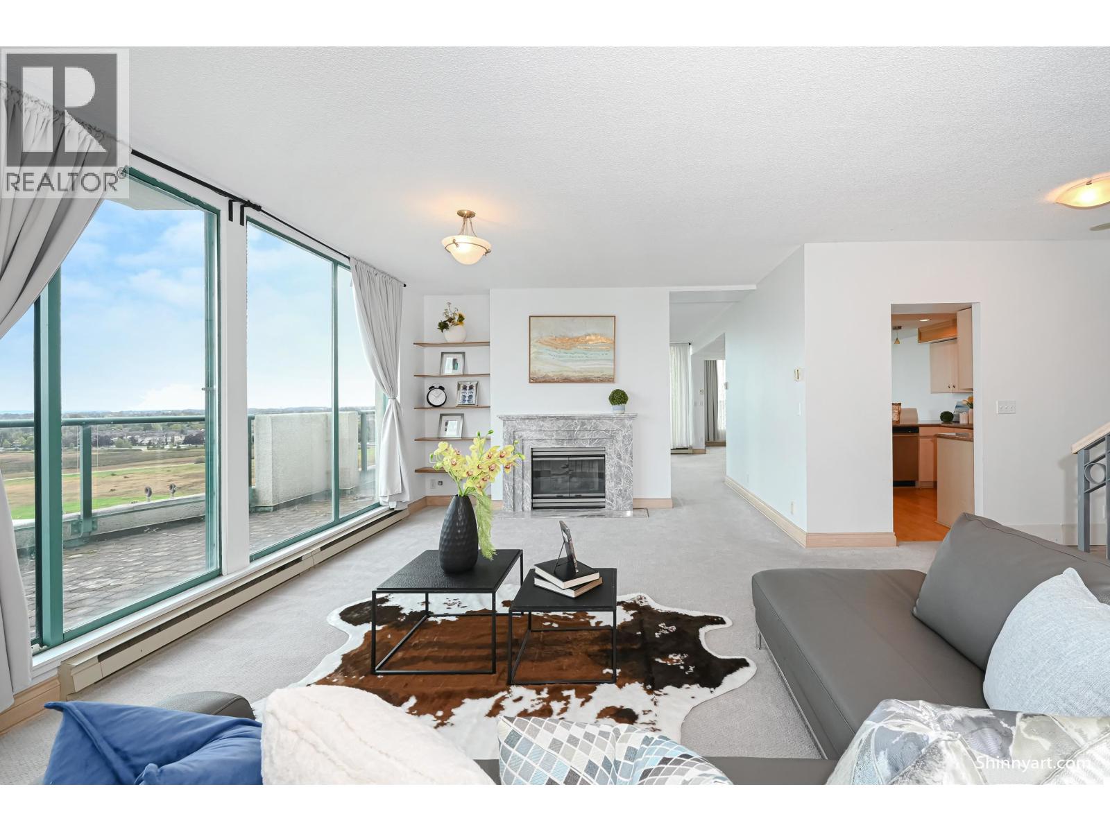 1604 8811 LANSDOWNE ROAD, Richmond, British Columbia