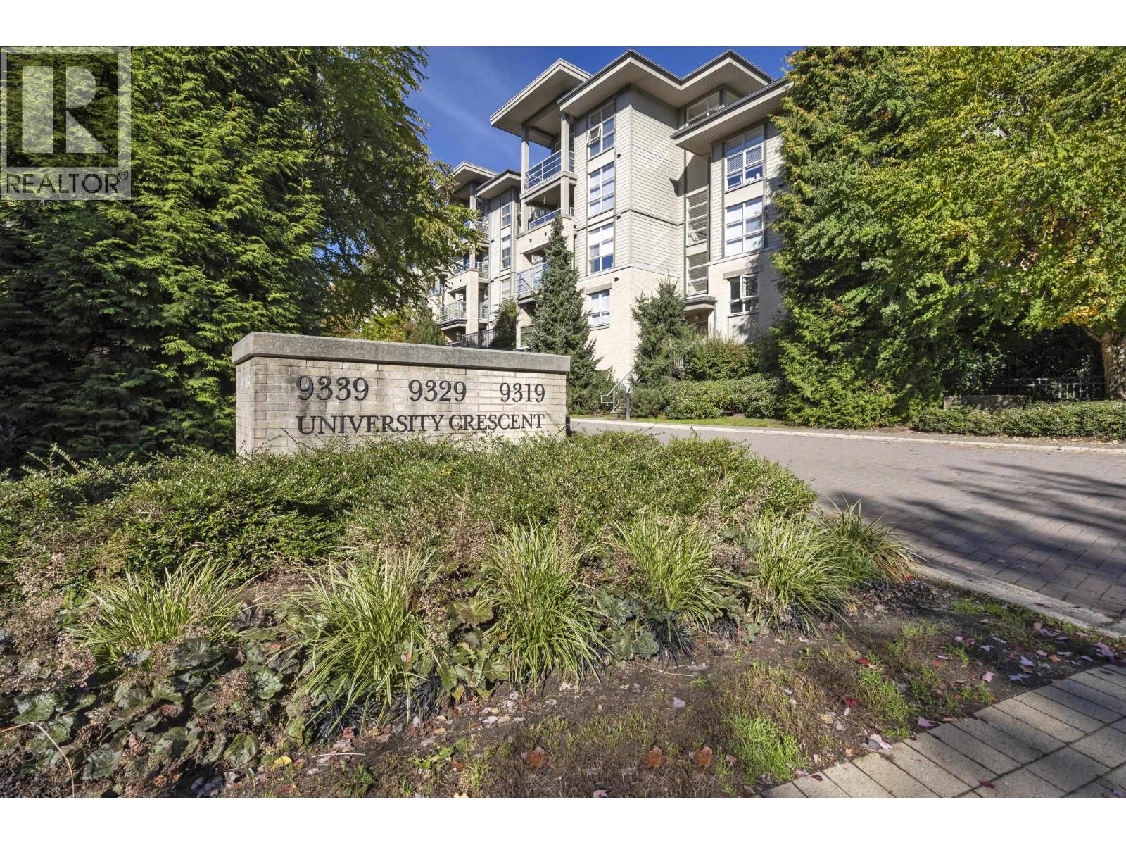 310 9339 University Crescent, Burnaby, British Columbia  V5A 4Y1 - Photo 3 - R3056395
