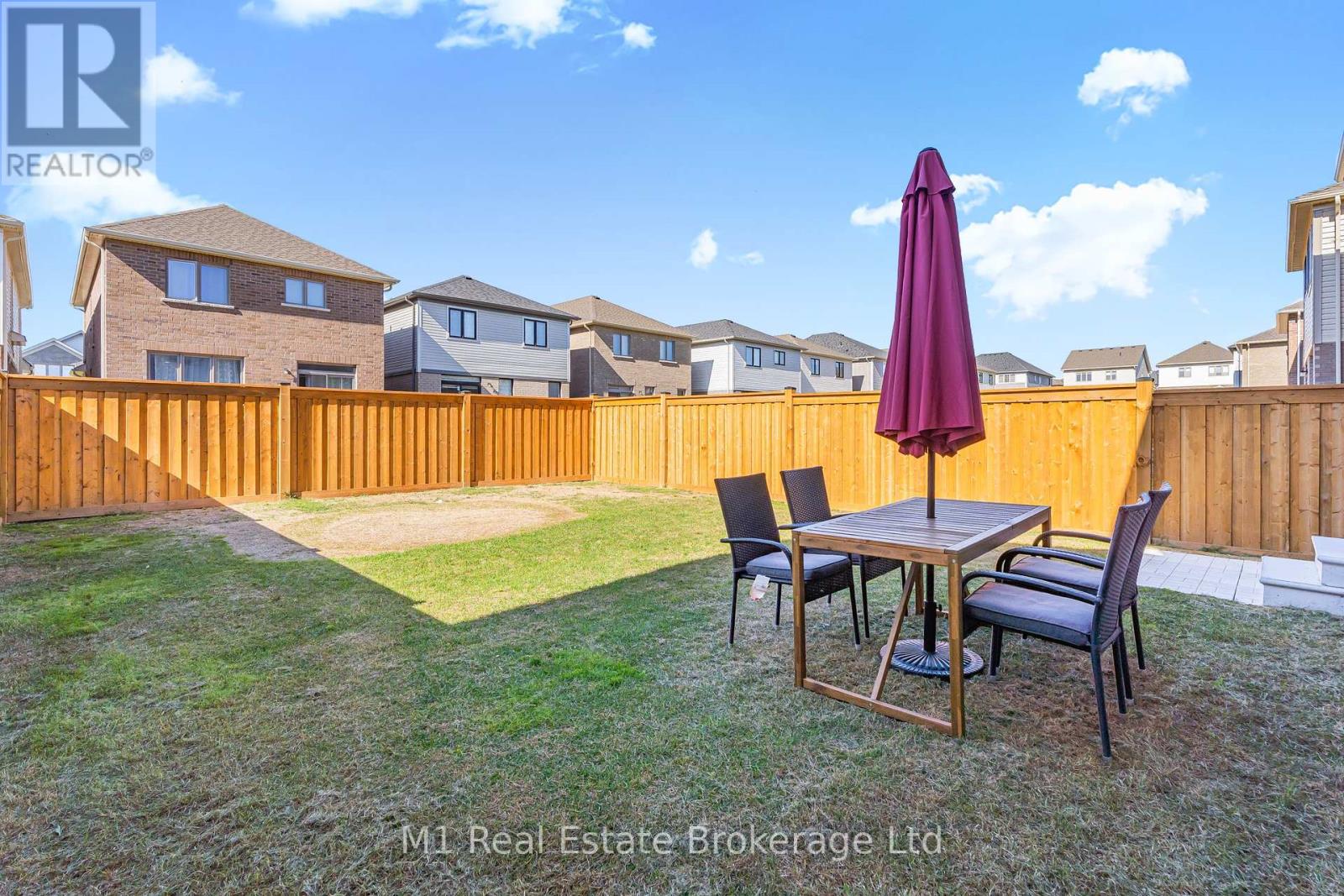 43 Harpin Way W, Centre Wellington, Ontario  N1M 0H7 - Photo 36 - X12454888