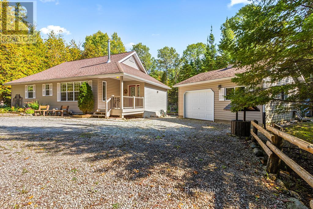 83 LAKEWOOD COUNTRY LANE, Northern Bruce Peninsula, Ontario