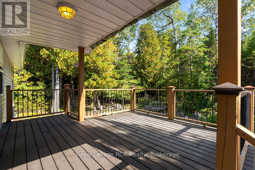 83 Lakewood Country Lane, Northern Bruce Peninsula, Ontario  N0H 1W0 - Photo 15 - X12454928