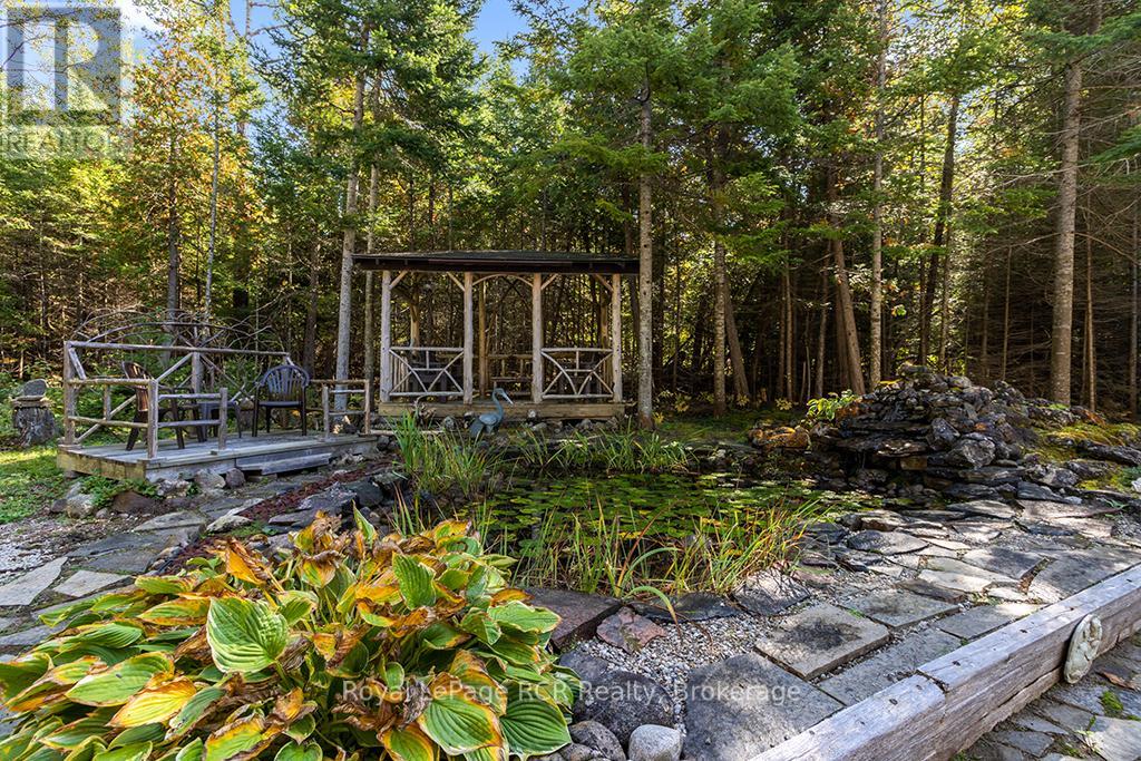 83 Lakewood Country Lane, Northern Bruce Peninsula, Ontario  N0H 1W0 - Photo 33 - X12454928