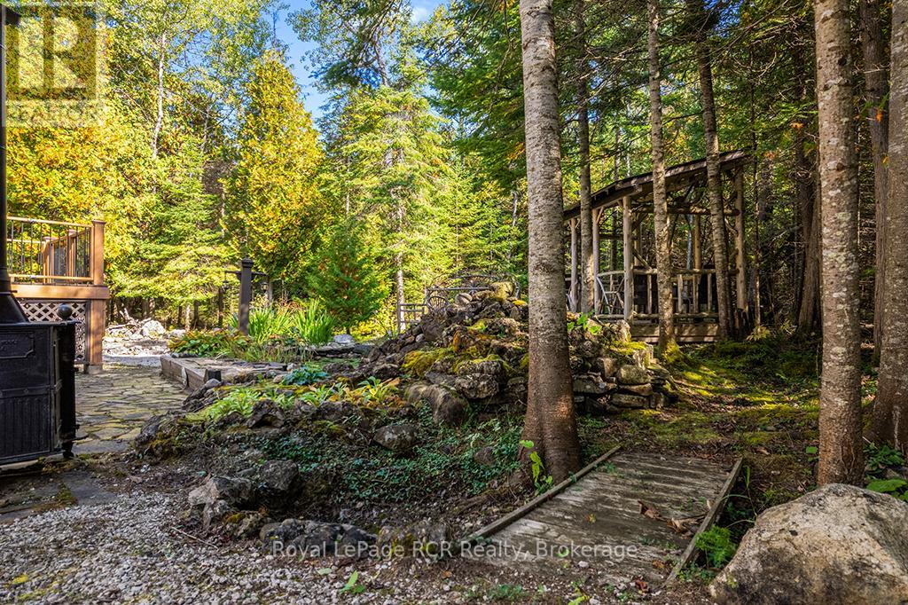 83 Lakewood Country Lane, Northern Bruce Peninsula, Ontario  N0H 1W0 - Photo 34 - X12454928