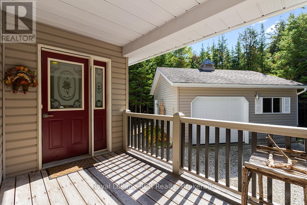 83 Lakewood Country Lane, Northern Bruce Peninsula, Ontario  N0H 1W0 - Photo 37 - X12454928