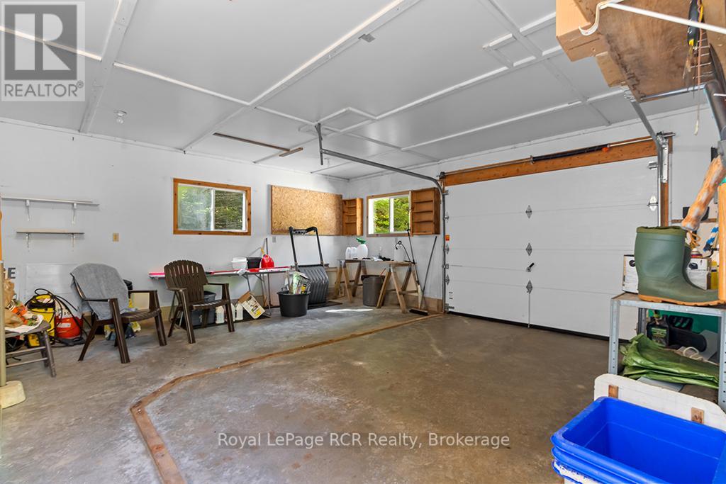 83 Lakewood Country Lane, Northern Bruce Peninsula, Ontario  N0H 1W0 - Photo 38 - X12454928