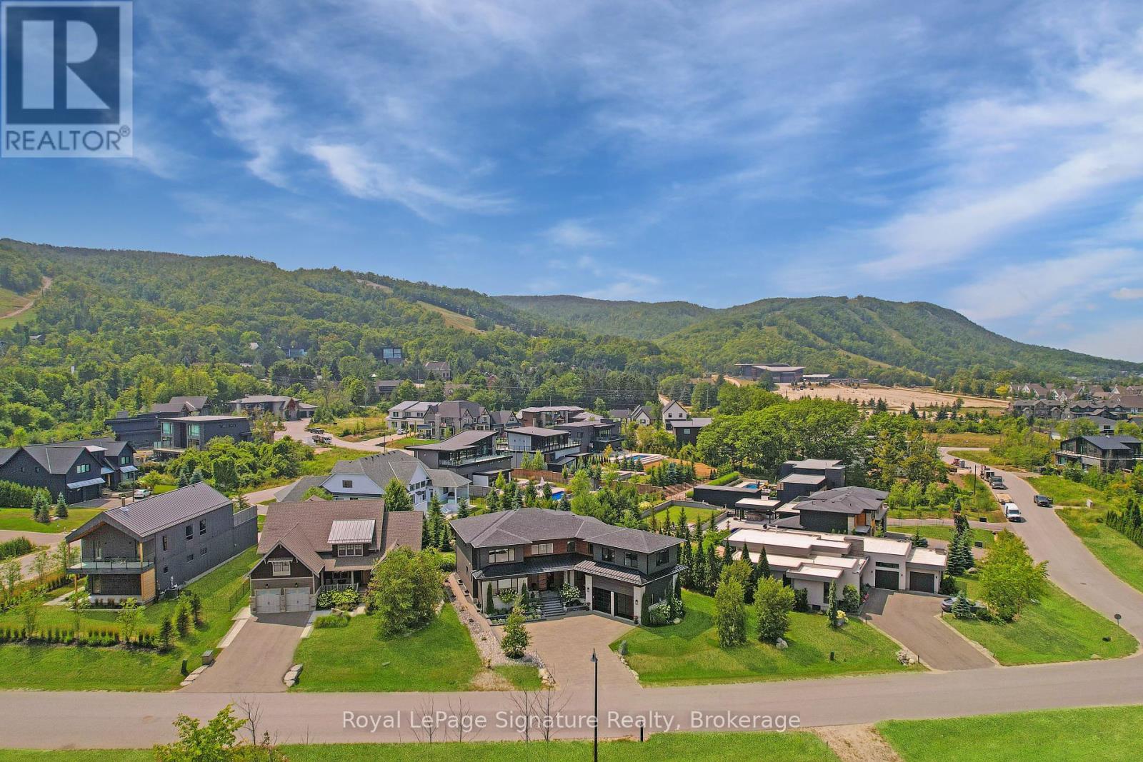 128 ARNOT CRESCENT, Blue Mountains, Ontario