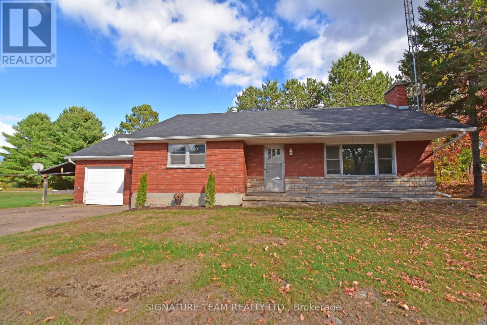 22 Elm Street, Killaloe, Ontario  K0J 2A0 - Photo 1 - X12199214