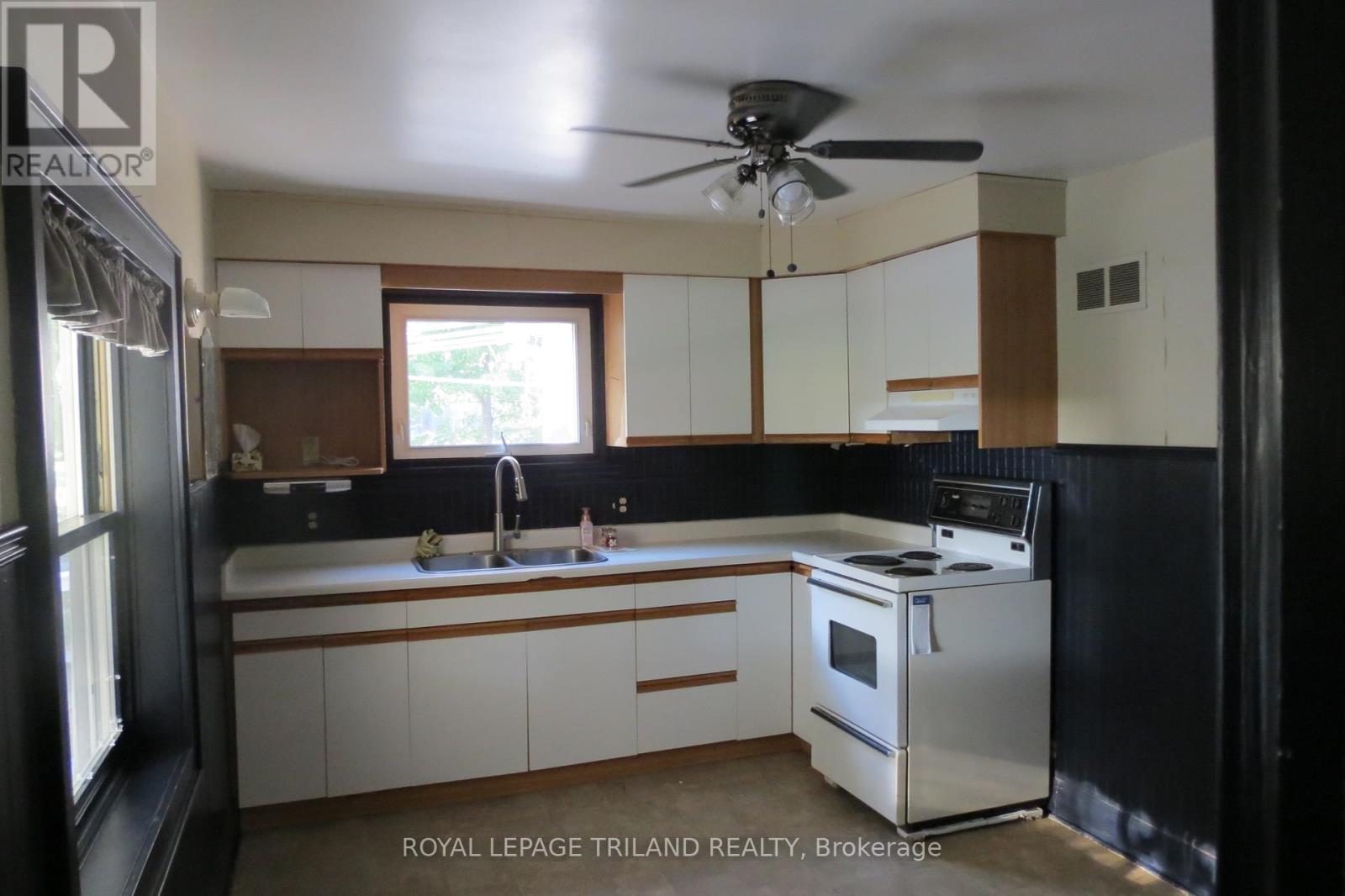 4493 Wonderland Road S, London South, Ontario  N6P 1G5 - Photo 11 - X12454865
