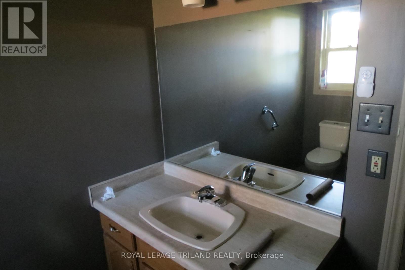 4493 Wonderland Road S, London South, Ontario  N6P 1G5 - Photo 17 - X12454865