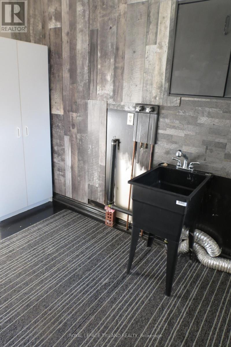 4493 Wonderland Road S, London South, Ontario  N6P 1G5 - Photo 19 - X12454865