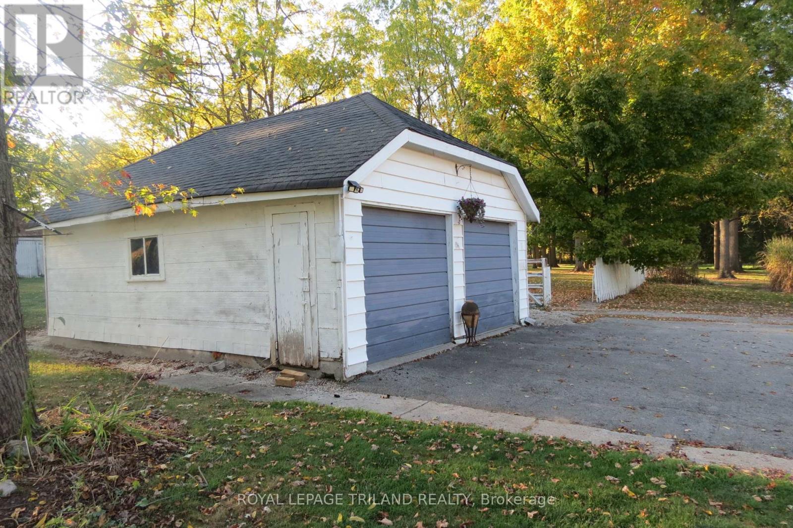 4493 Wonderland Road S, London South, Ontario  N6P 1G5 - Photo 42 - X12454865