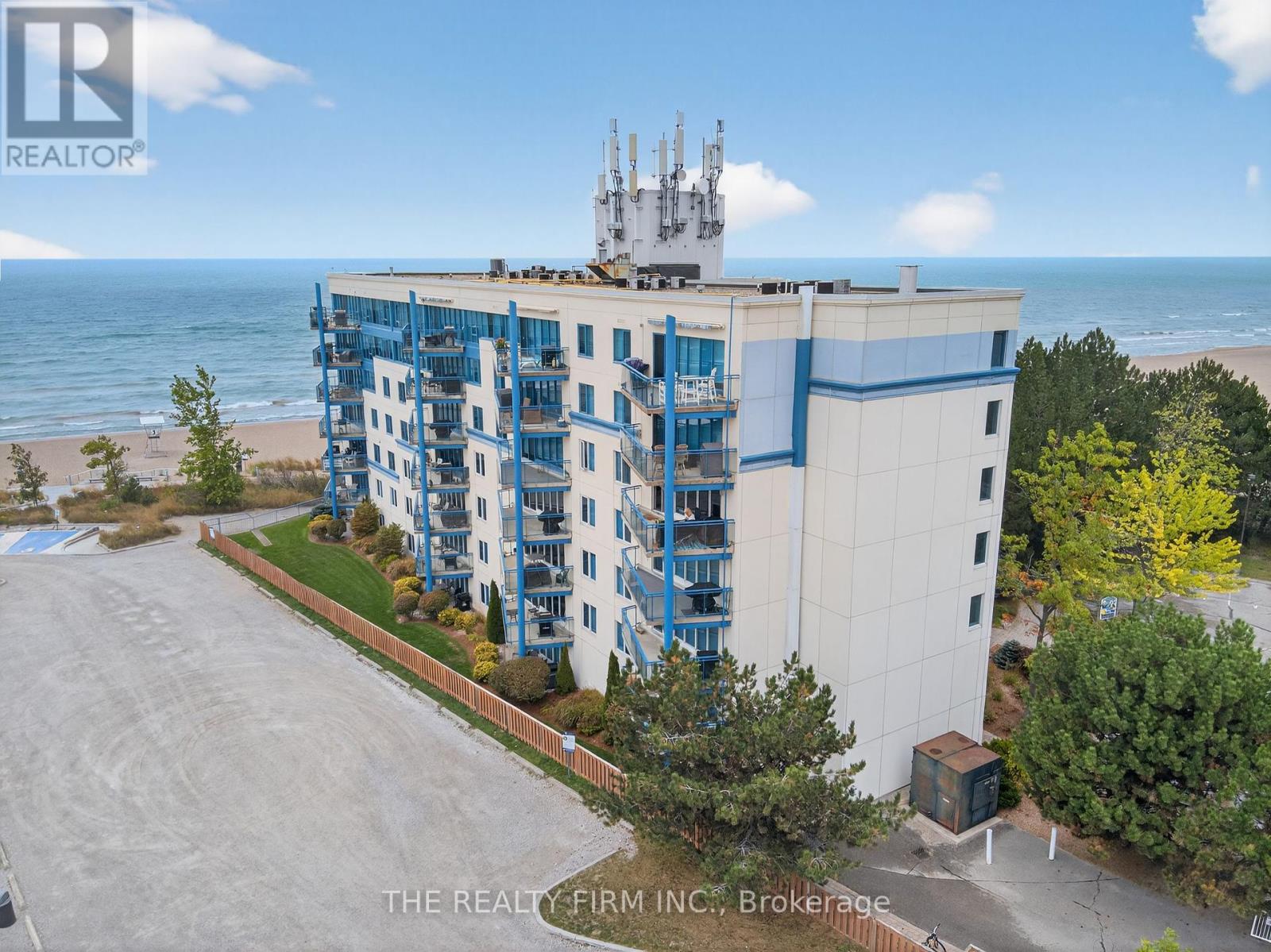 604 - 9 Pine Street, Lambton Shores, Ontario  N0M 1T0 - Photo 2 - X12454925