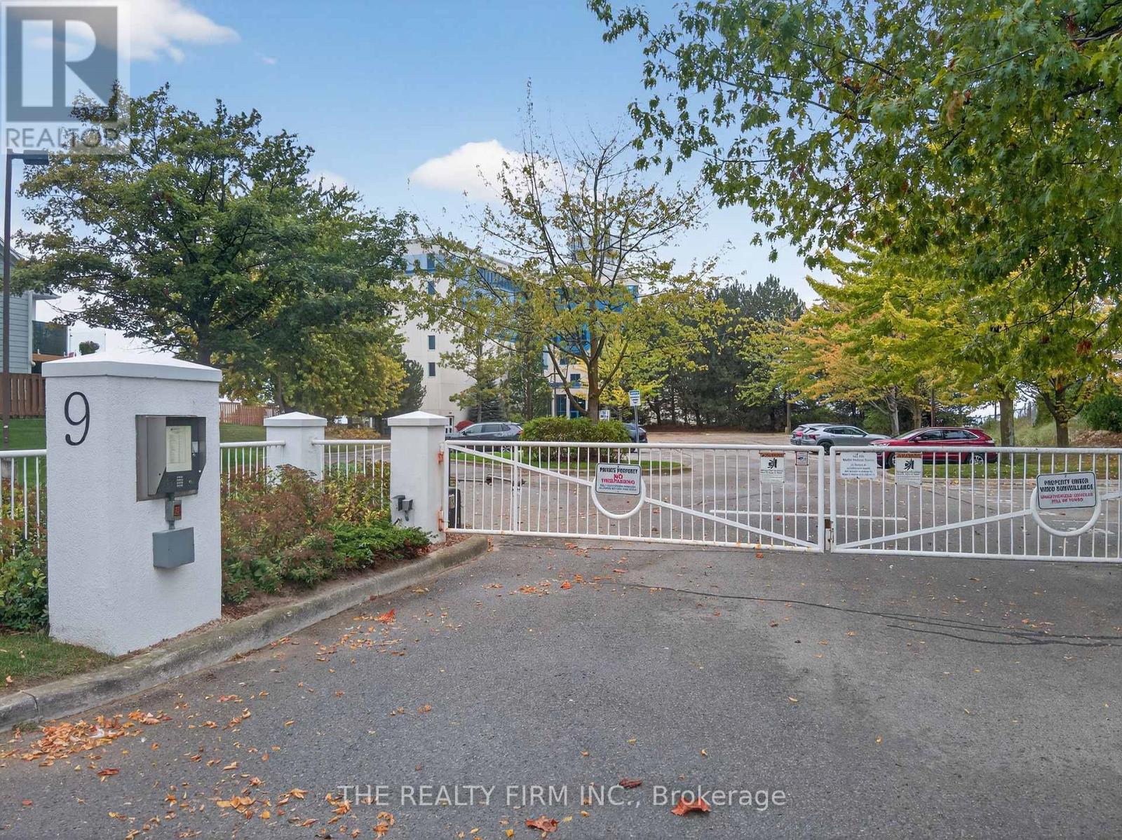 604 - 9 Pine Street, Lambton Shores, Ontario  N0M 1T0 - Photo 6 - X12454925