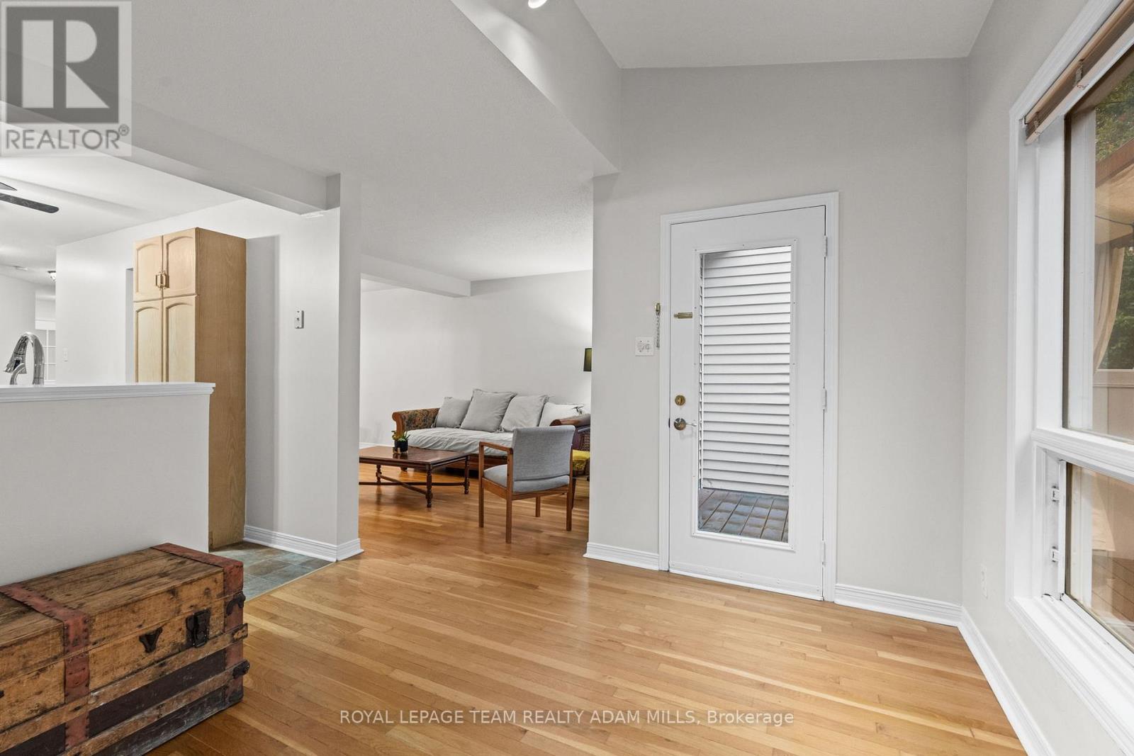 194 Blackdome Crescent, Ottawa, Ontario  K2T 1A6 - Photo 21 - X12454984