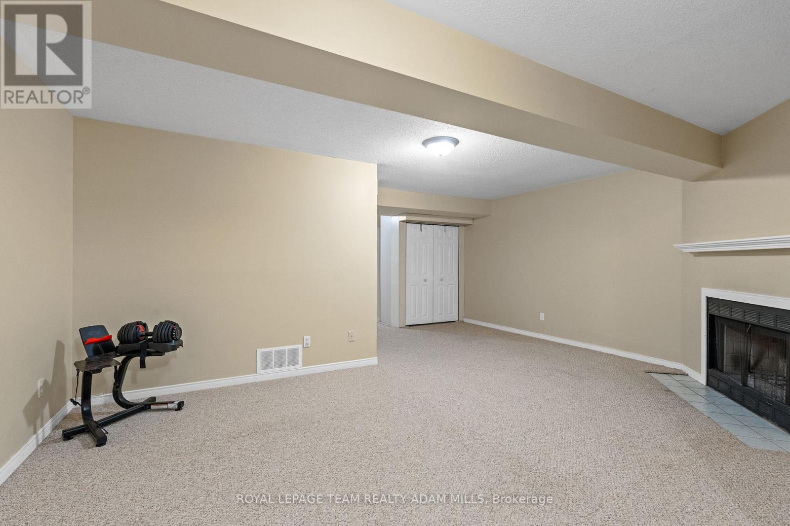194 Blackdome Crescent, Ottawa, Ontario  K2T 1A6 - Photo 36 - X12454984