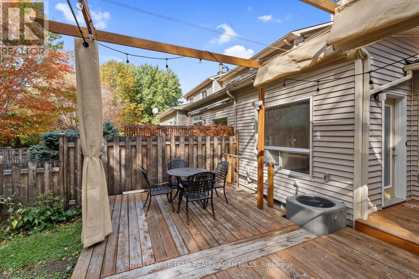 194 Blackdome Crescent, Ottawa, Ontario  K2T 1A6 - Photo 42 - X12454984