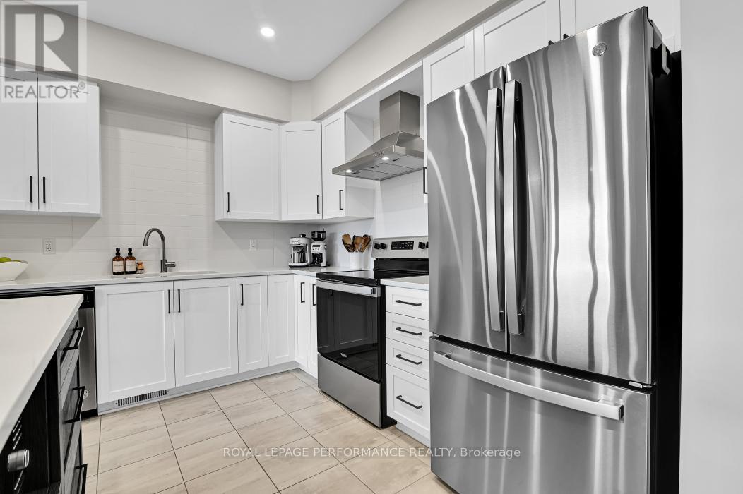 22 Verglas Lane, Ottawa, Ontario  K1W 0P5 - Photo 7 - X12454991