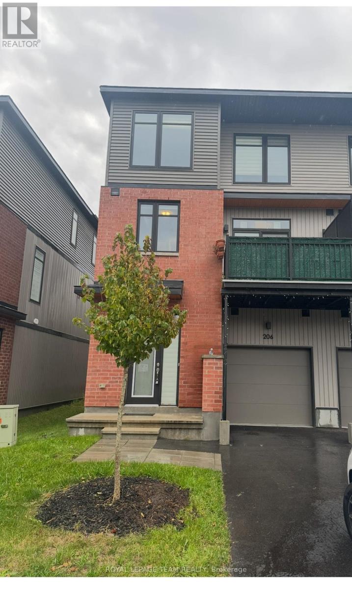 206 Tussock Private, Ottawa, Ontario  K1X 0G7 - Photo 1 - X12455005